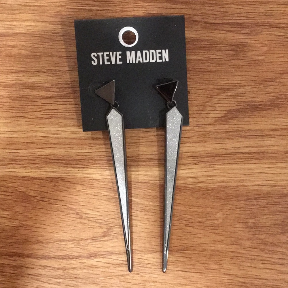 New, never worn Steve Madden earrings